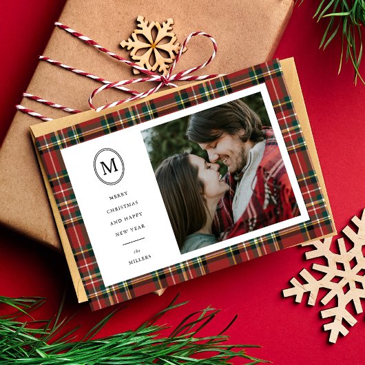 Classic Red Plaid Kerstnaam Monogram 1 Foto Feestdagenkaart
