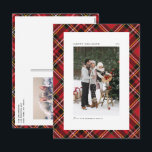Classic Red Tartan Patroon Foto Feestdagenkaart<br><div class="desc">Verzend vakantiegroeten met dit klassieke briefkaart van de rode vledevakantiefoto. Het heeft een klassiek geel,  groen,  wit en rood vlechtvormig patroon. Personaliseer door een foto,  een naam,  een vakantiegroet,  een jaar en een bericht toe te voegen. Dit briefkaart is verkrijgbaar in andere kleuren en in andere vormen.</div>
