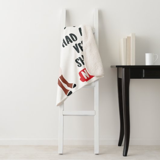 Classic Rudolph Reindeer Sherpa Deken (In situ)