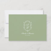 Classic Sage Green Floral Monogram Crest Wedding RSVP Kaartje (Achterkant)