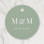 Classic Sage Green Monogram Typography Wedding Bedankjes Labels (Voorkant)