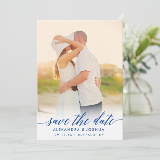 Classic Script Photo Sla het datumportret op Save The Date (Staand voorkant)