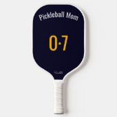 Classic Sporty Pickleball Mom Custom Name Number Paddle (Voorkant)