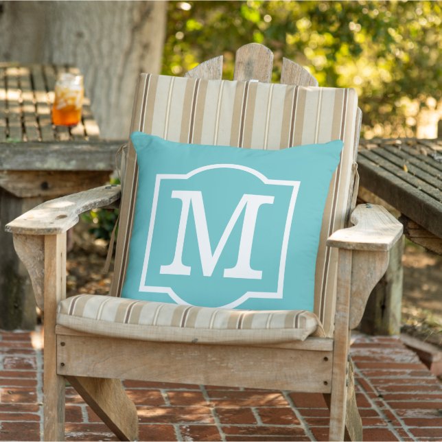 Classic Turquoise Blue Custom Monogram Letter Buitenkussen (Stoel)