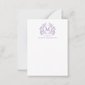 Classic Violet Floral Crest Monogram Notitiekaartje (Voorkant)