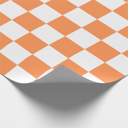 Classic visual orange checkerboard  cadeaupapier (Hoek)