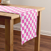 Classic visual pink checkerboard  korte tafelloper (Voorbeeld)