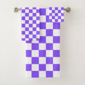 Classic visual purple checkerboard bad handdoek (Insitu)