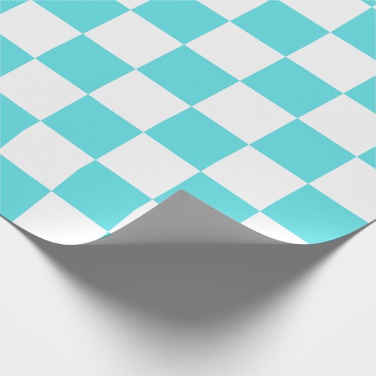 Classic visual turquoise blue checkerboard  cadeaupapier (Hoek)