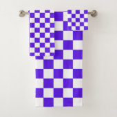 Classic visual violet checkerboard bad handdoek (Insitu)
