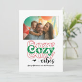Classic Xmas Cosy Vibes Only Kerstfoto Feestdagenkaart (Staand voorkant)