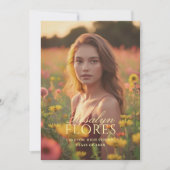 Classic Zacht Geel Kalligrafie Afstuderen Aankondiging (Voorkant)