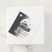 Classieke grijze auto wordt 60 jaar bedankjes labels (In situ)