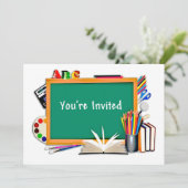 Classroom-benodigdheden, boeken, alkboard uitgenod kaart (Staand voorkant)