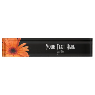 Classy Black en Oranje Gerbera Daisy Naambordje