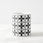 Classy Black en white Shippo Pattern Koffiemok (Center)