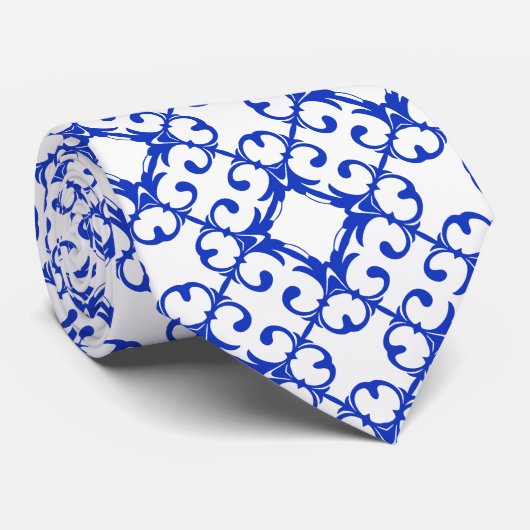 Classy Blue en White Azulejo Tiles Damask Pattern Stropdas (Opgerold)