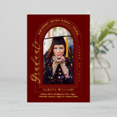 Classy Elegant Arched Photo Maroon Afstuderen Folie Uitnodiging (Staand Voorkant)