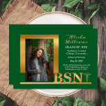 Classy Elegant Gold BSN Caduceus Foto Dk Green Aankondiging<br><div class="desc">Classy en elegant one photogold text "BSN" caduceus nursing afstuderen communication design by Holiday Hearts Design (rechten voorbehouden). Foto van de sjabloon van de plaatjeshouder met dank aan Unsplash.</div>