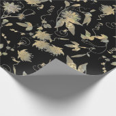 Classy Elegant Gold Passion Flowers op Black Cadeaupapier (Hoek)