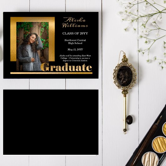 Classy Elegant Gold Text Afstuderen 1 Foto zwart Aankondiging