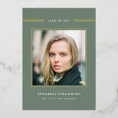 Classy Elegant Green Afstuderen Foto Gold Folie Uitnodiging (Voorkant)