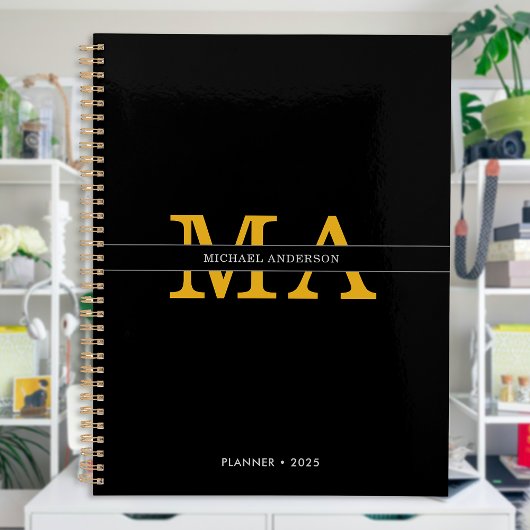 Classy Elegant Zwart Goud Monogram Aangepaste naam Planner