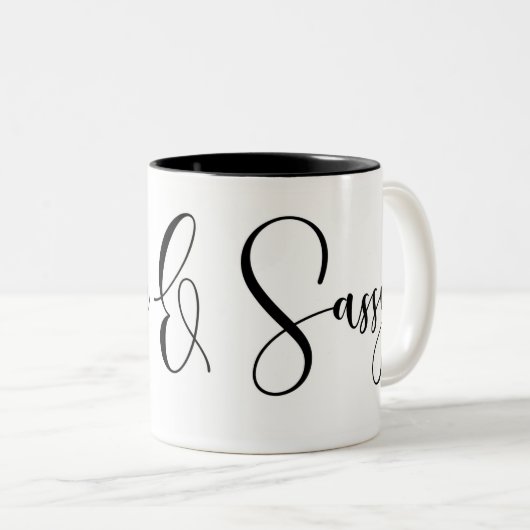 Classy- en Sassy-Mok Tweekleurige Koffiemok (Voorkant rechts)