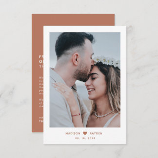 Classy foto Terracotta Script met hart bruiloft Bedankkaart