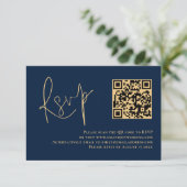 Classy Gold Script Navy Blue QR Code Wedding RSVP Kaartje (Staand voorkant)