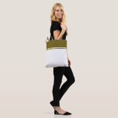 Classy Golden Olive Top Racing Stripes op wit Tote Bag (Op model)