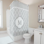 Classy Gray White Moroccan Tile Pattern Monogram Douchegordijn (In situ)
