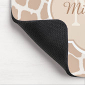 Classy Light Brown Giraffe Print Monogram en naam Muismat (Hoek)