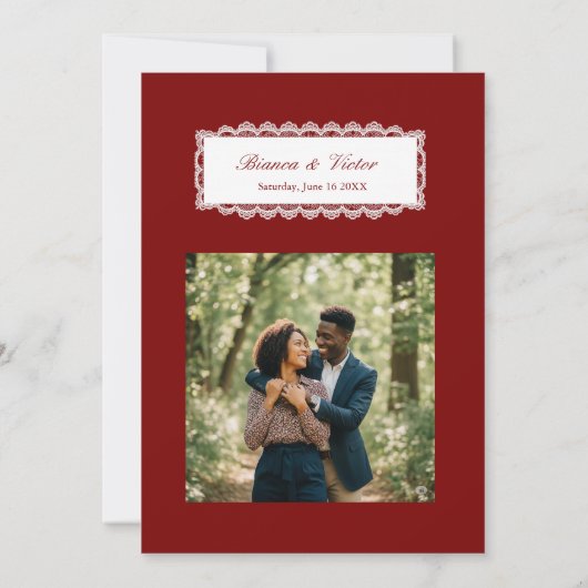 Classy Maximalist Victorian Heart Wine Red Wedding Kaart (Achterkant)