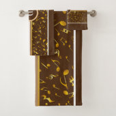 Classy Monogram met Gold Muzieknoten op BROWN Bad Handdoek (Insitu)