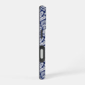 Classy Navy Damask Pattern Monogram Canvas tas iPhone 16 Hoesje (Rechterkant)