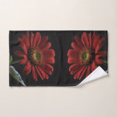 Classy Red Daisy op zwart, Handdoek (Handdoek)