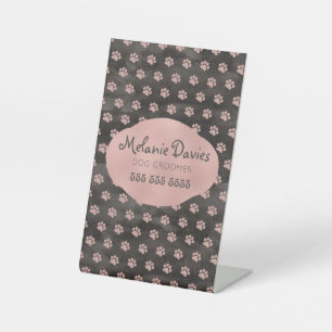 Classy Roos Gold Pawprints Dog Grooming Car Magnet Reclamebord Met Voetstuk