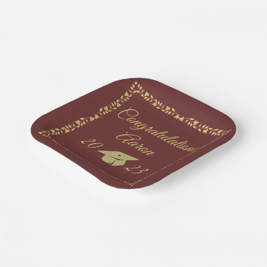 Classy Stylish Gold op Maroon Graduparty Papieren Bordje (Gebogen)