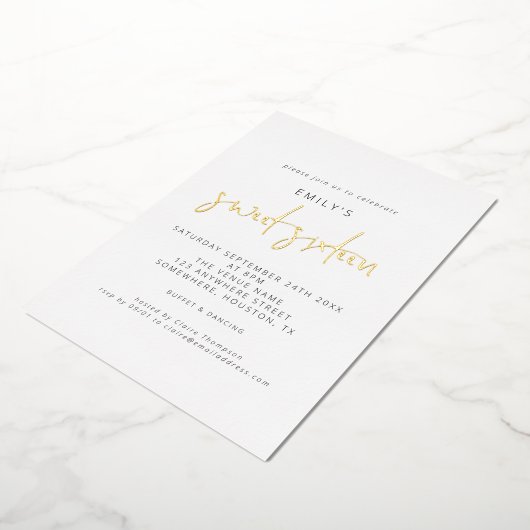 Classy Sweet Sixteen Modern Script Real Folie Uitnodiging (Gedraaid)