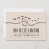 Classy Tan Tying the Knot Wedding Invitations Kaart (Voorkant)