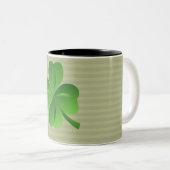 Classy Trendy Irish Lucky Shamrock Tweekleurige Koffiemok (Voorkant rechts)