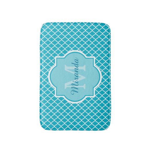 Classy Turquoise Blue Quatrefoil Monogram en naam Badmat (Voorkant Verticaal)