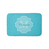Classy Turquoise Blue Quatrefoil Monogram en naam Badmat (Voorkant)
