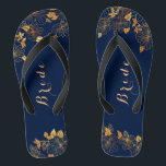 Classy Wedding Bride Deep Gold Foliage Navy Blue Teenslippers<br><div class="desc">Deze lelijke bruidbruidgoudblauw teenslippers hebben een donkerblauwe achtergrond die is aangepast met een ingewikkeld goudgroen patroon en aanpasbare moderne typografie. De combinatie van de rijke marine en de schimmelende gouden creëer en elegante en luxe esthetiek. Uitzicht het collectie op deze pagina om overeenkomende objecten te vinden. ♥ deze met je...</div>