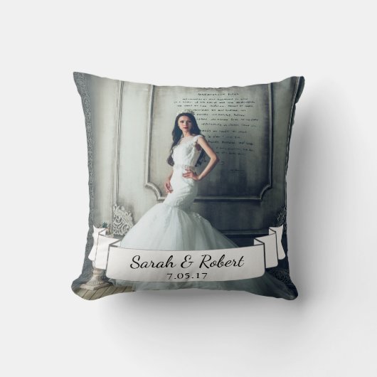 Classy Wedding Photo White Ribbon & Laurels Kussen (Voorkant)