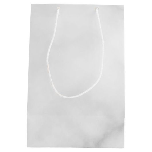 Classy White Marble Personalized Groomsmen Medium Cadeauzakje (Achterkant)