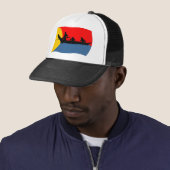 Clatsop Stam Vlag Hoed Trucker Pet (In situ)