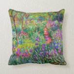 Claude Monet: De Iris Garden in Giverny Kussen<br><div class="desc">Een kleurrijk klassiek kussen met de iristuin in Giverny,  geschilderd door de Franse impressionistische schilder Claude Monet.</div>