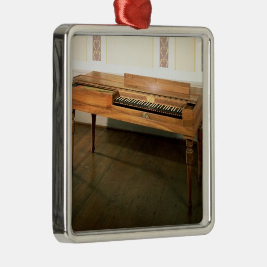Clavichord, ooit eigendom van Franz Joseph Haydn Metalen Ornament (Rechts)